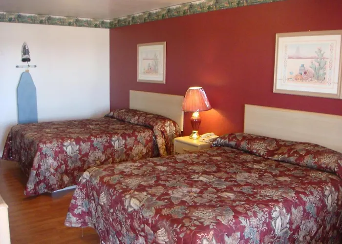 Eagle Pass Inn